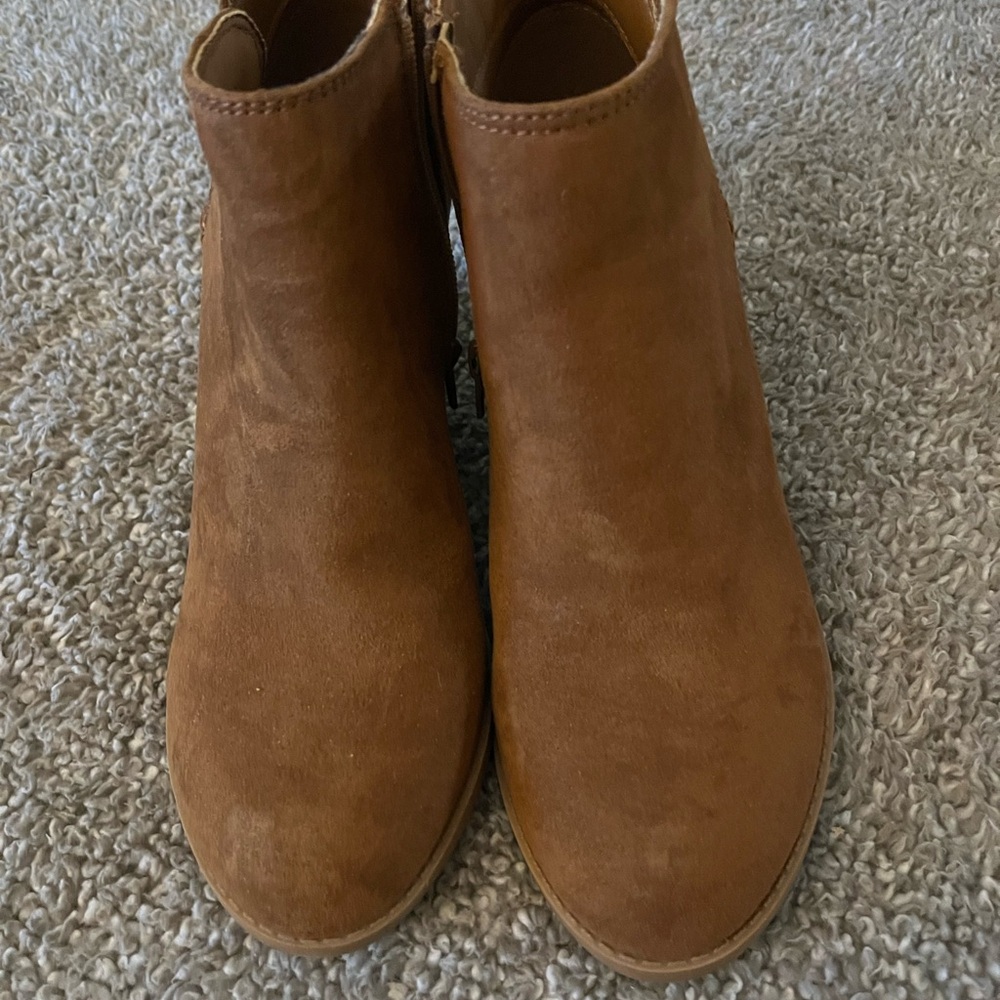 Sugar Women's Brown Suede Ankle Booties